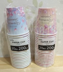 100均　100円ショップ　セリア　紙皿　紙コップ　プラスチックフォーク　パーティー準備　amifa
